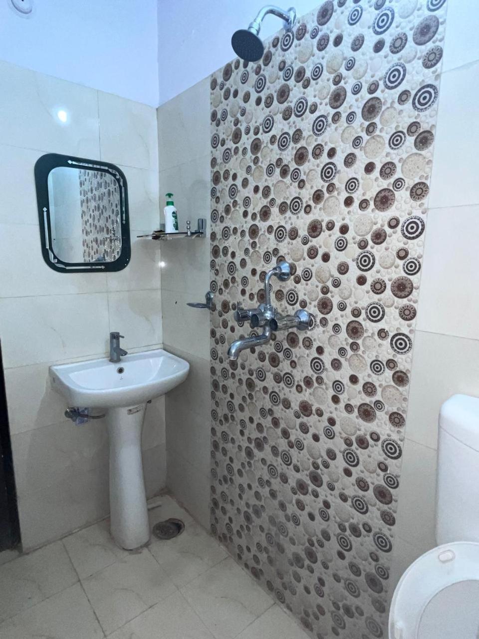 Kashi Anadam Bnb Varanasi Exterior foto