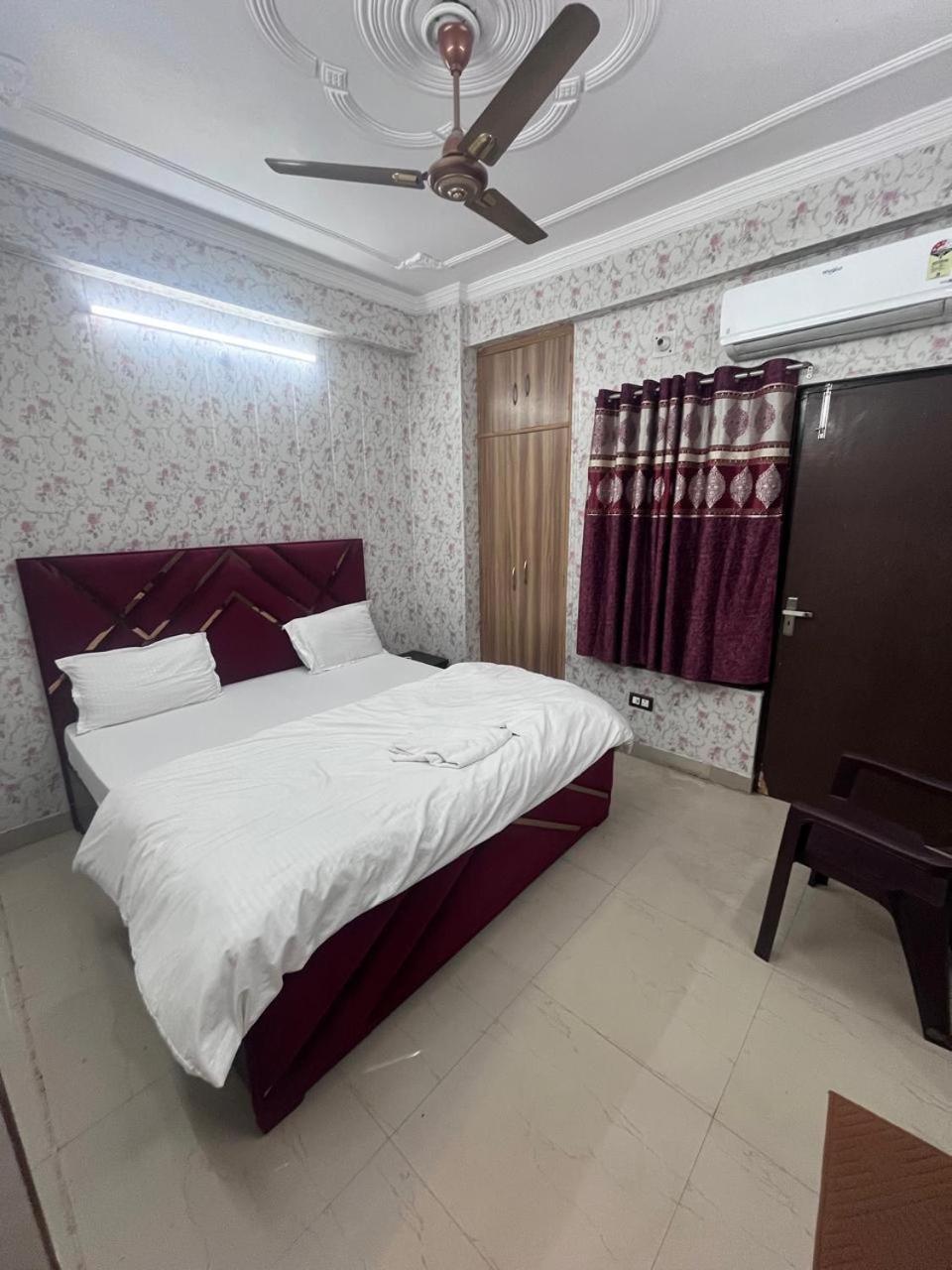 Kashi Anadam Bnb Varanasi Exterior foto